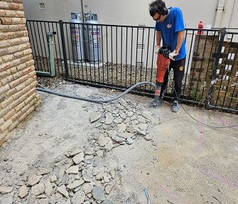 Carpet Removal Sydney - Pebblecrete Removal Sydney - Service Box
