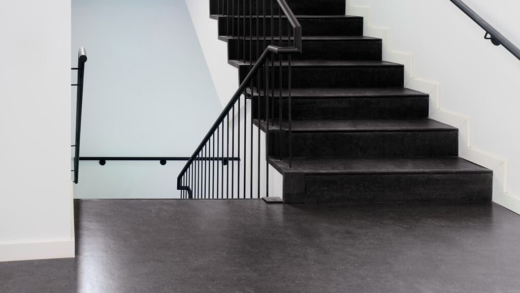 Marmoleum Flooring Removal Sydney - Maroleum Sheet Removal From Stairs