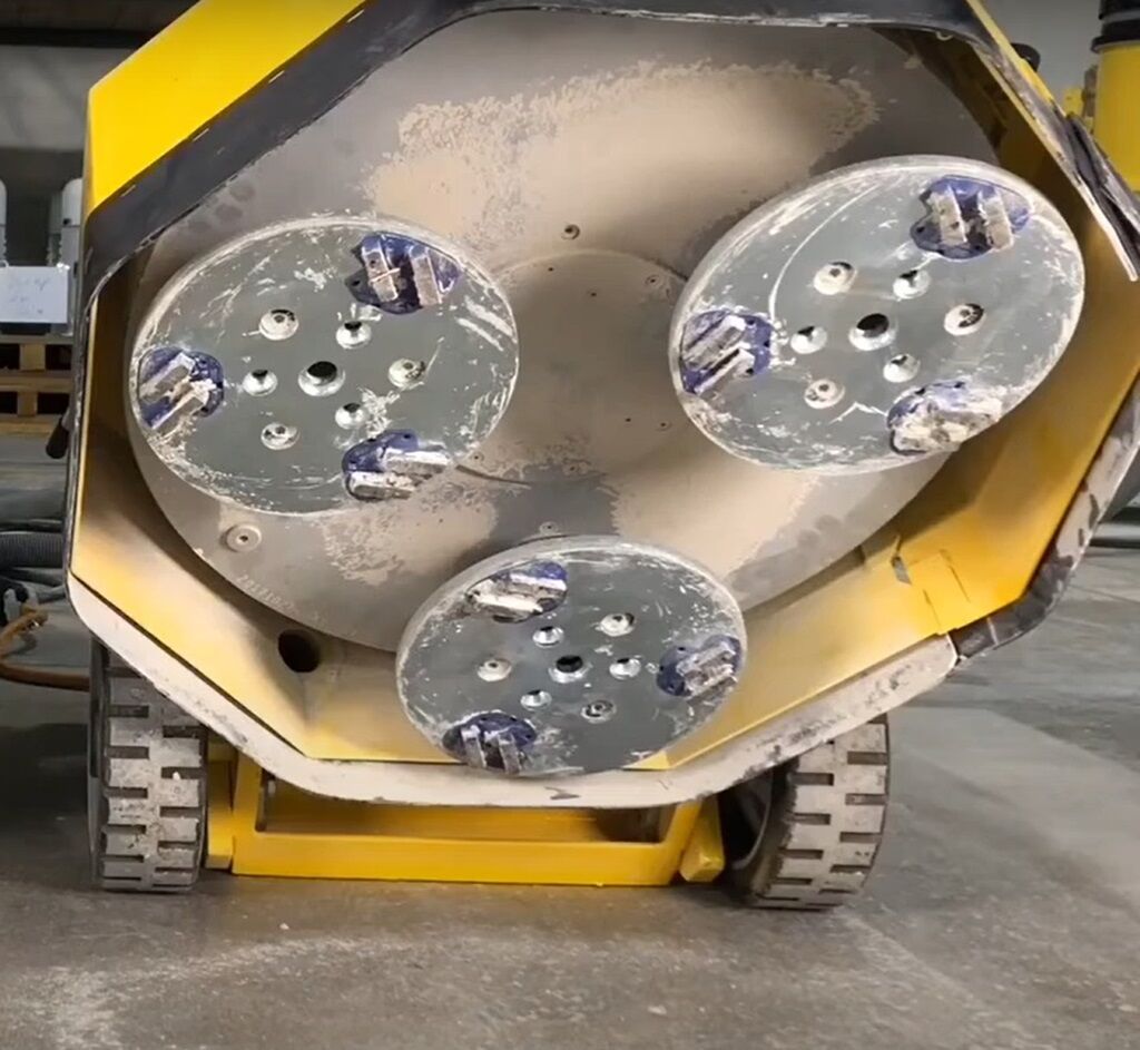What Is The Difference Between Active Planetary and Passive Planetary Concrete Grinders? 3 PLANETARY CONCRETE GRINDER